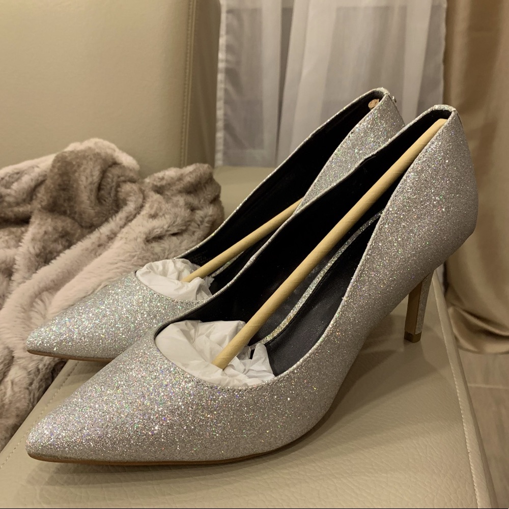 BRAND NEW BCBG Glitter Heels Size 9.5